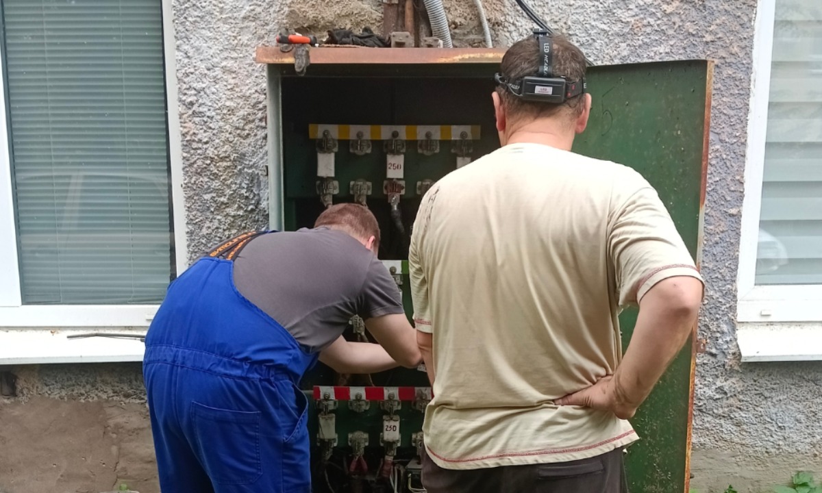 «Платим как за элитные апартаменты»: жители одного из районов Петрозаводска часто сидят без света