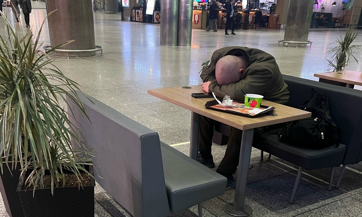 Раскрыт способ военных, помогающий быстро уснуть в любых условиях