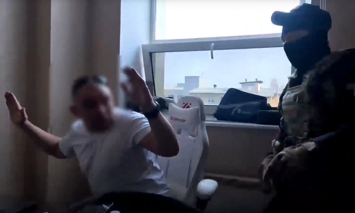 В Петрозаводске задержана банда из 10 человек, притворявшихся мастерами бытовой техники