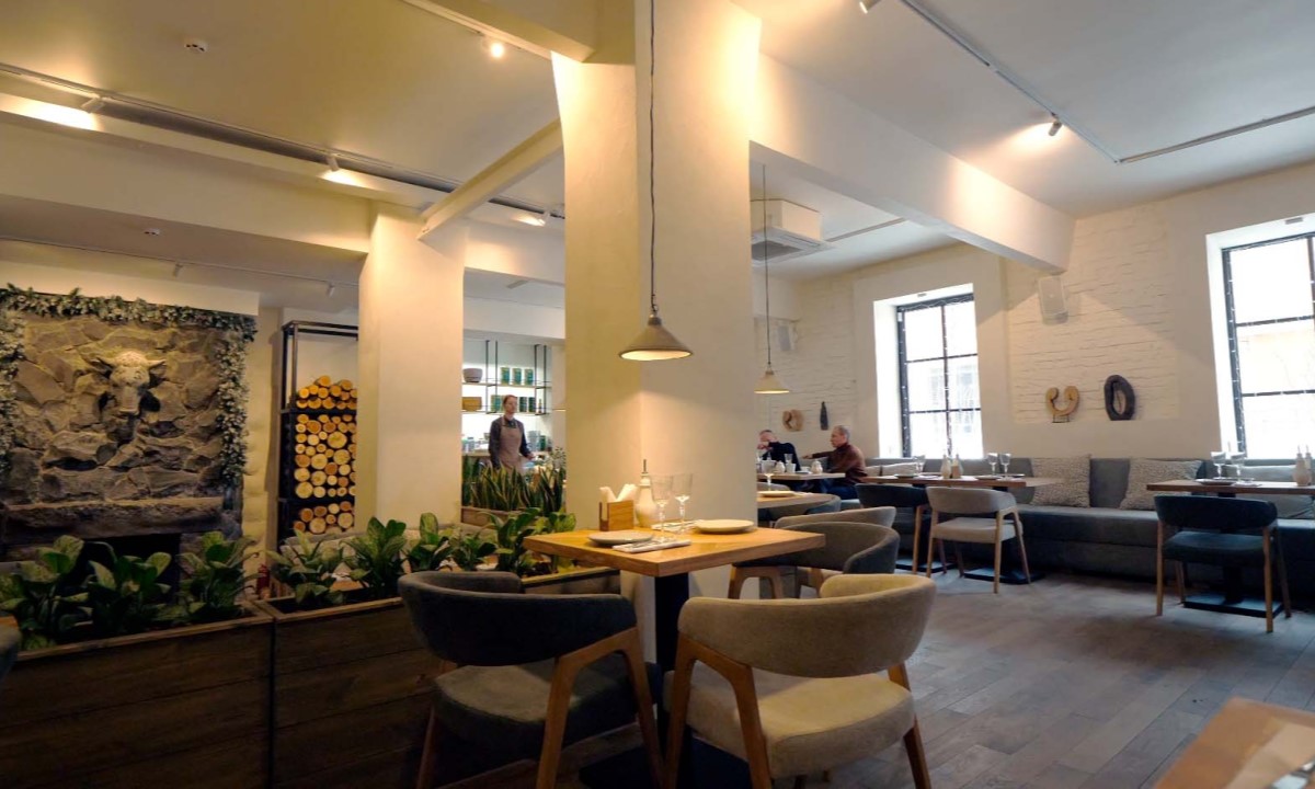 Объяснено, почему с начала года массово закрываются рестораны