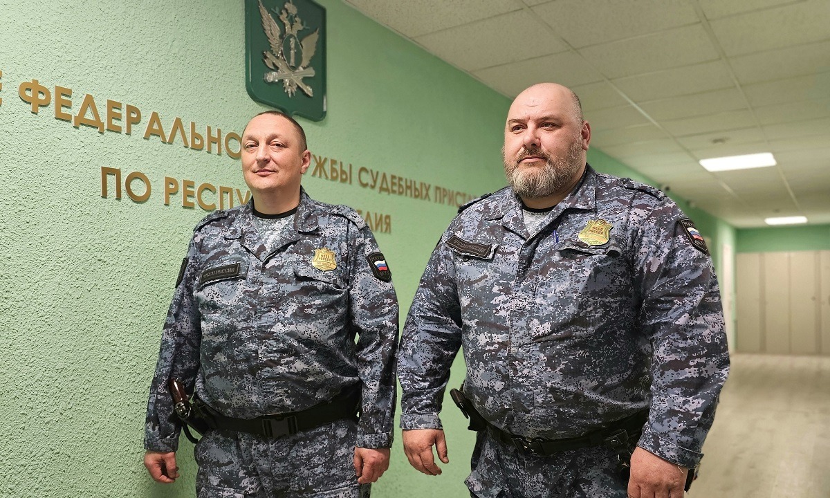 В Карелии судебные приставы спасли водителя, который потерял сознание