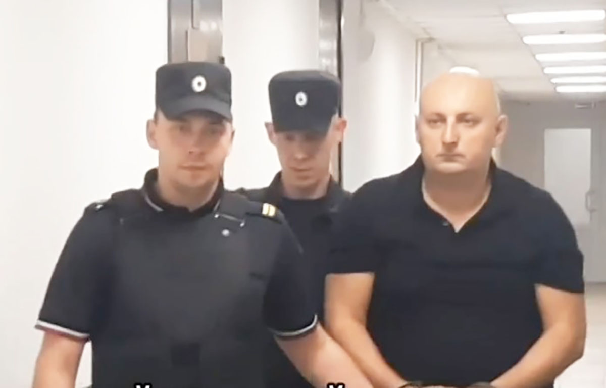 Водитель, который избил пенсионера на дороге в Петрозаводске, освободился досрочно