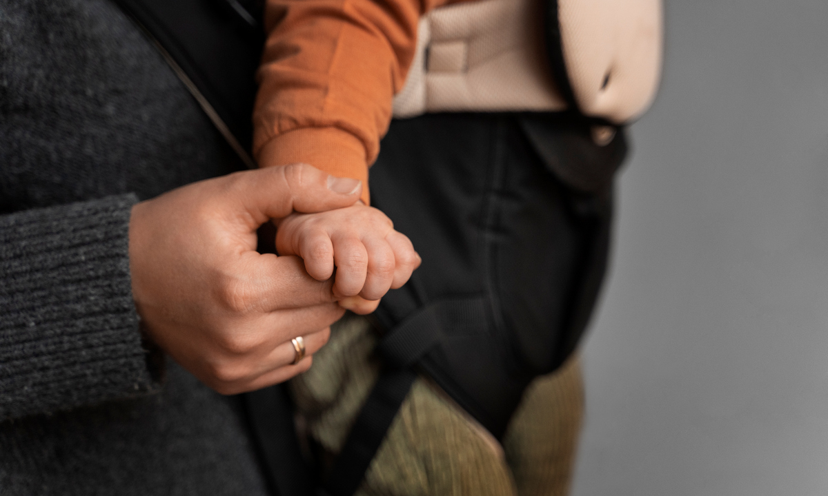 «Семья в тяжелом положении». В Петрозаводске пятеро детей стали сиротами после смерти 65-летнего отца