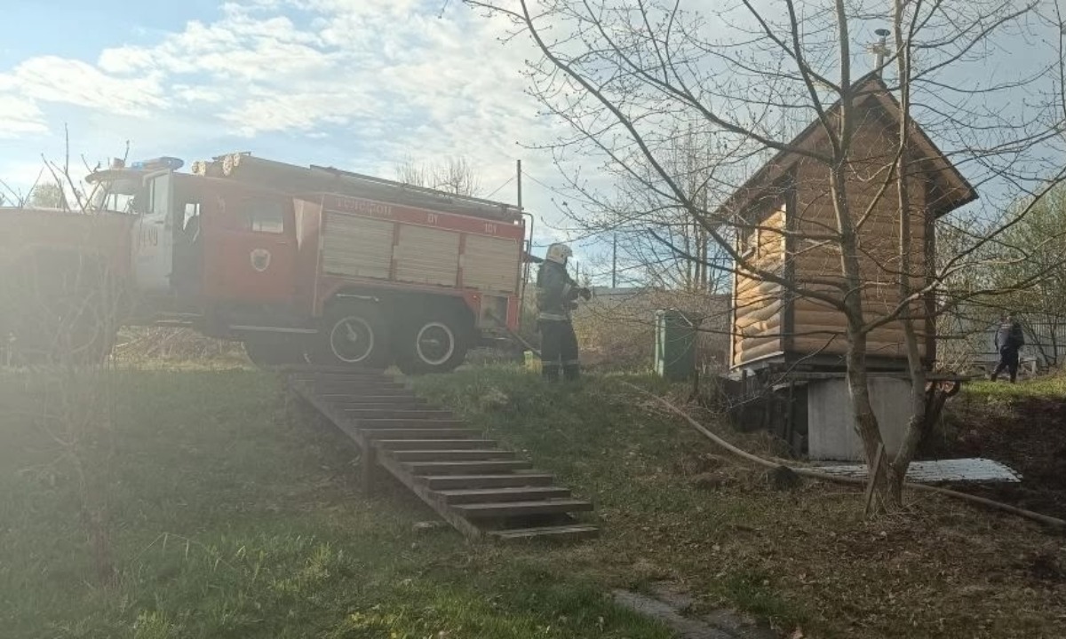 Сарай загорелся рано утром в карельской деревне