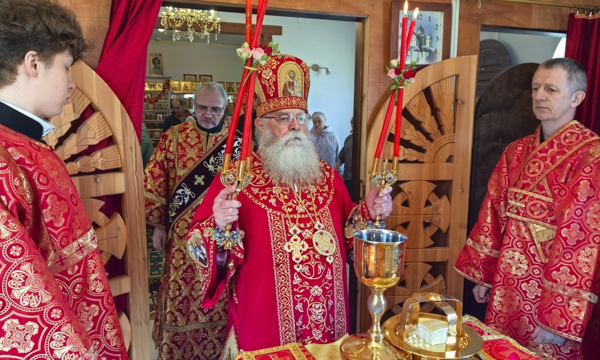 75-летнего карельского митрополита не отпустили на пенсию