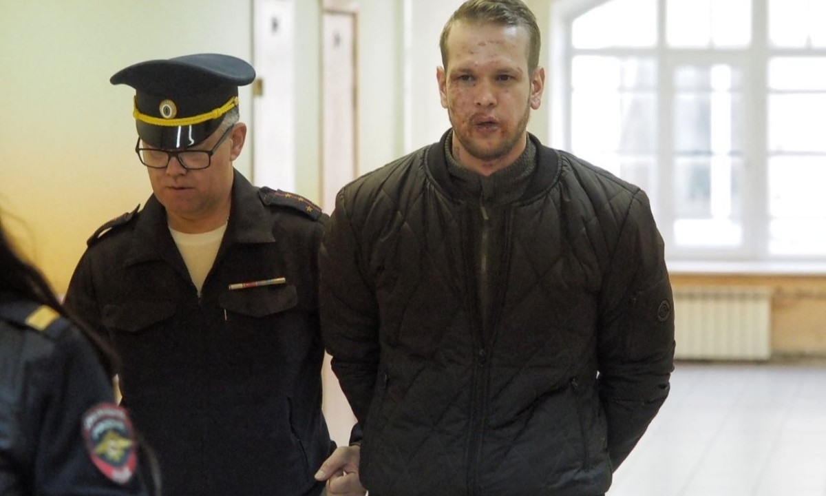 Мужчина облил бывшую девушку кислотой: брызги кислоты обезобразили и его самого