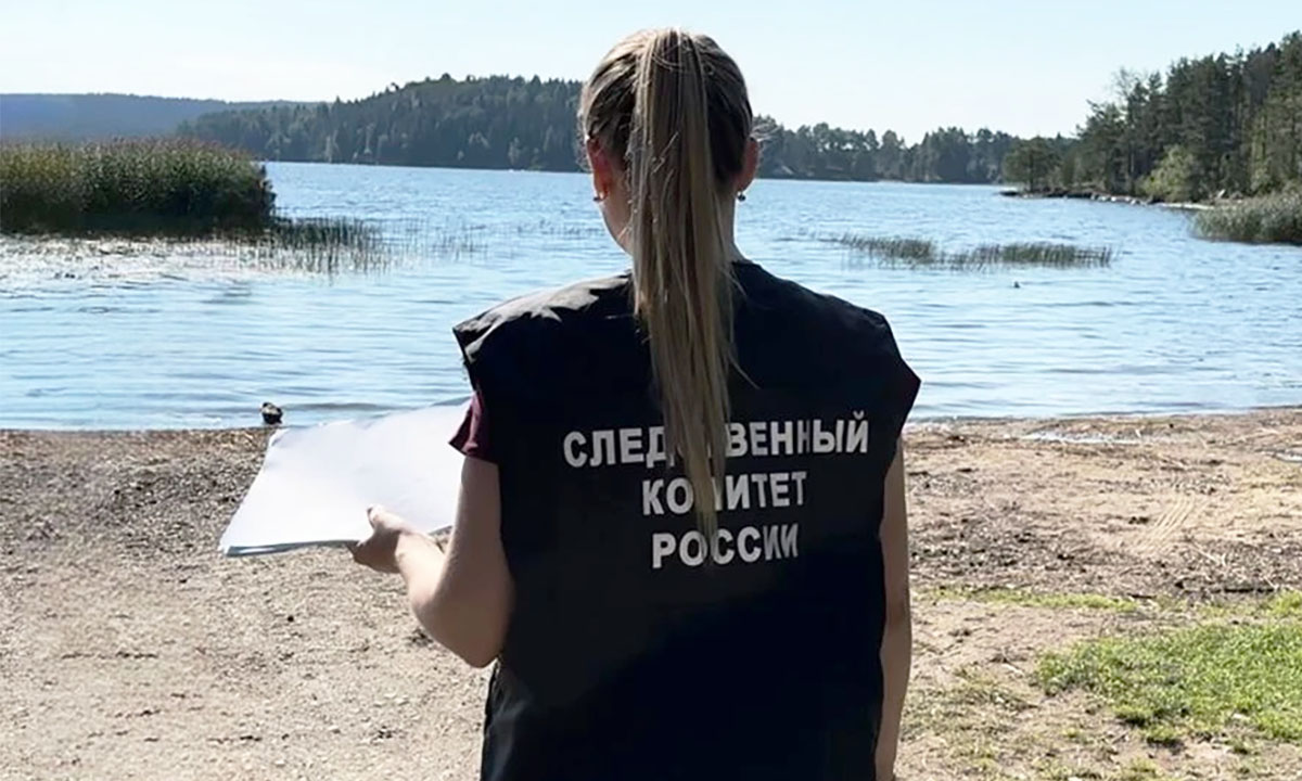 Следователи проверяют обстоятельства гибели рыбаков на озере в Карелии