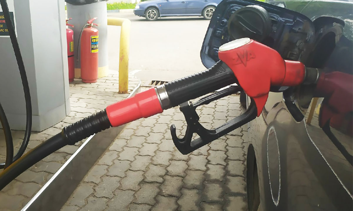 В Петрозаводске ограничили продажу бензина