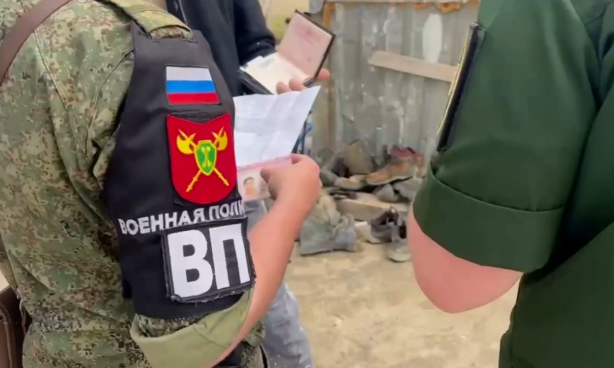 В Петрозаводске прошел рейд по проверке воинского учета