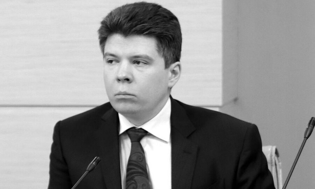 Высокопоставленный чиновник умер в 46 лет: его тело нашла жена