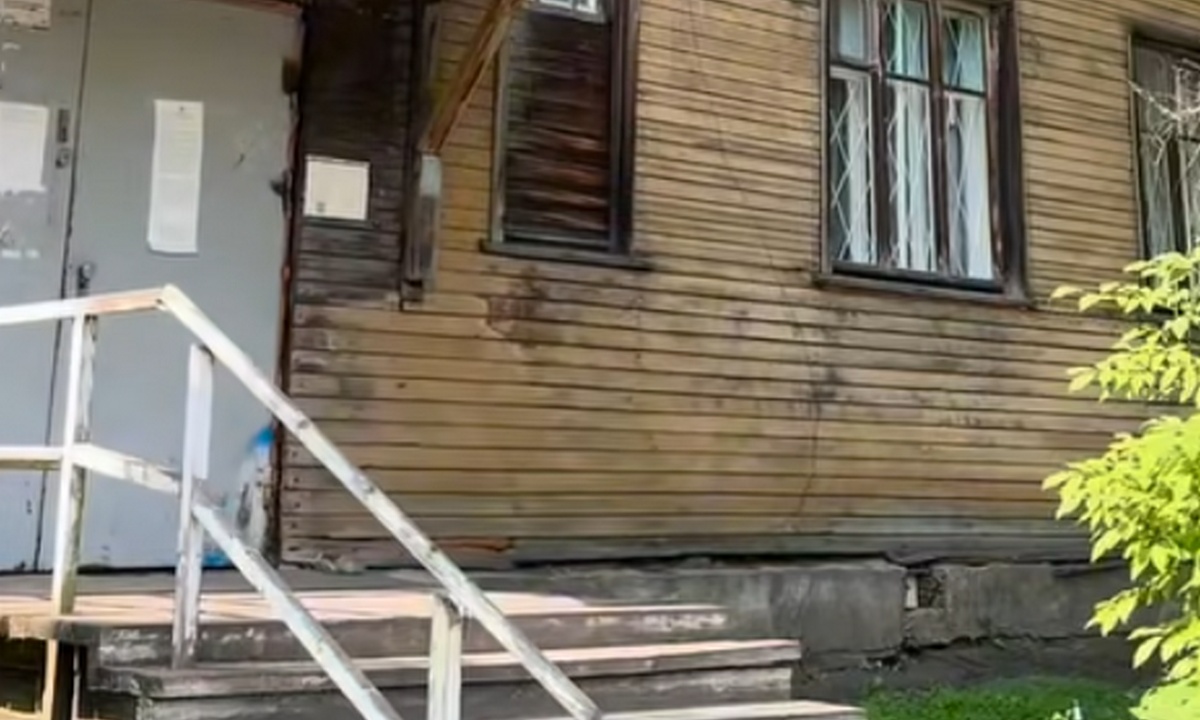 В Петрозаводске расселят еще четыре аварийных дома