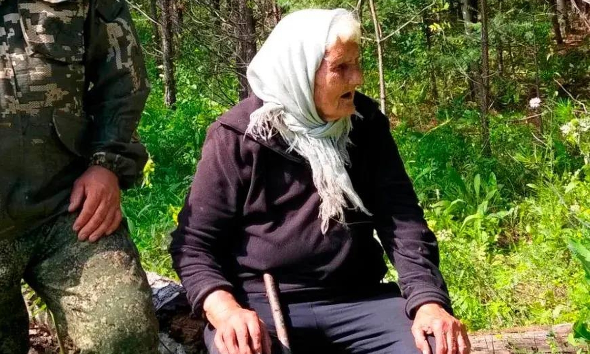 88-летняя бабушка ушла за клубникой и потерялась