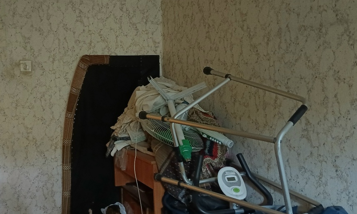 В Карелии проверят «нехорошую» квартиру, из которой идет неприятный запах
