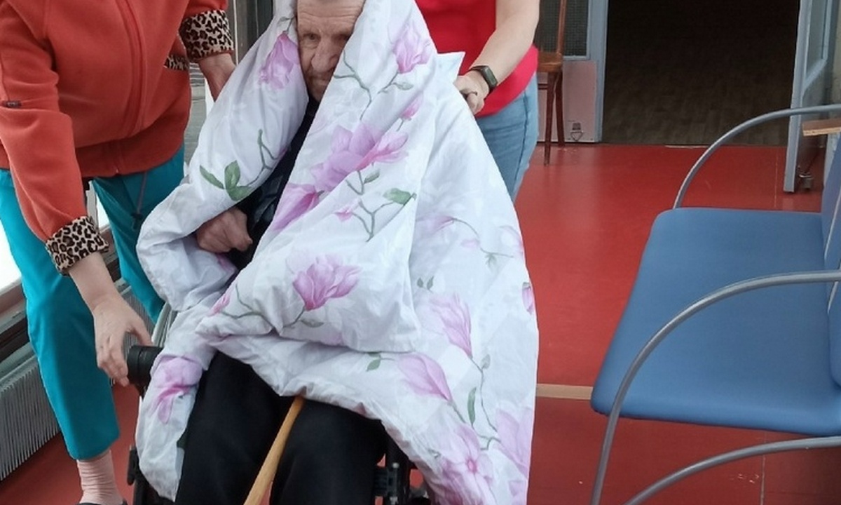 Изменились правила получения пособия для ухаживающих за пожилыми и инвалидами