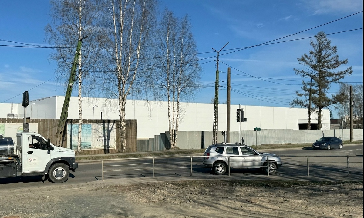 В Петрозаводске достраивают торговый центр