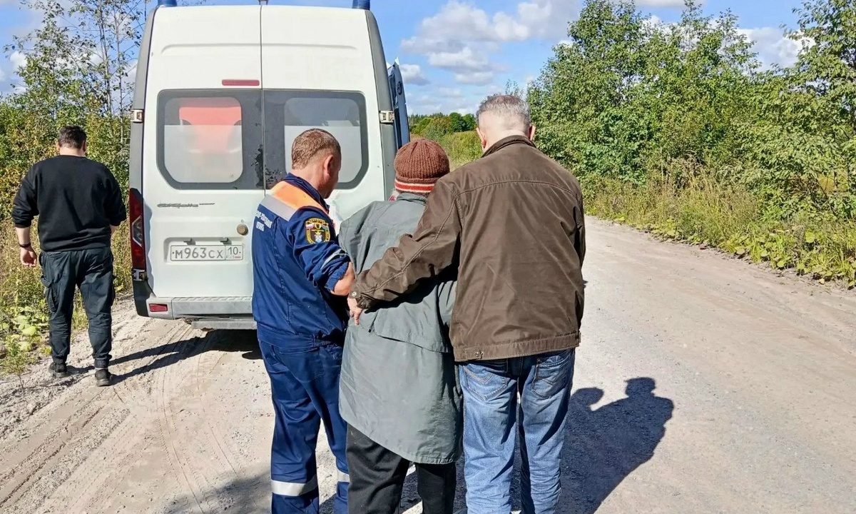 В Карелии 78-летняя женщина сутки блуждала в лесу