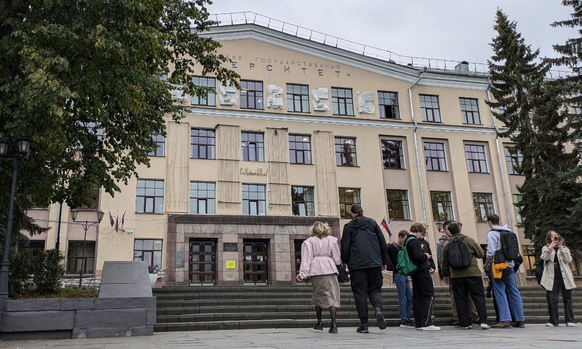 ПетрГУ Петрозаводский университет студенты главный корпус