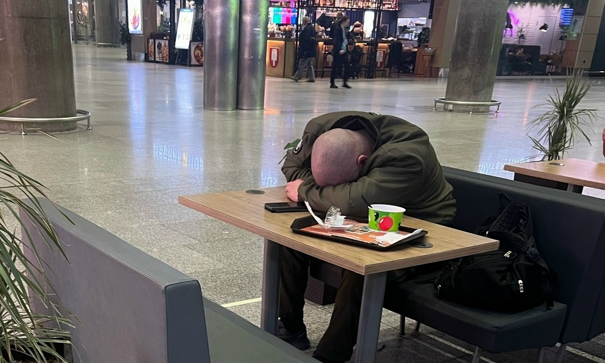 Названы два способа, которые снижают вред недосыпа