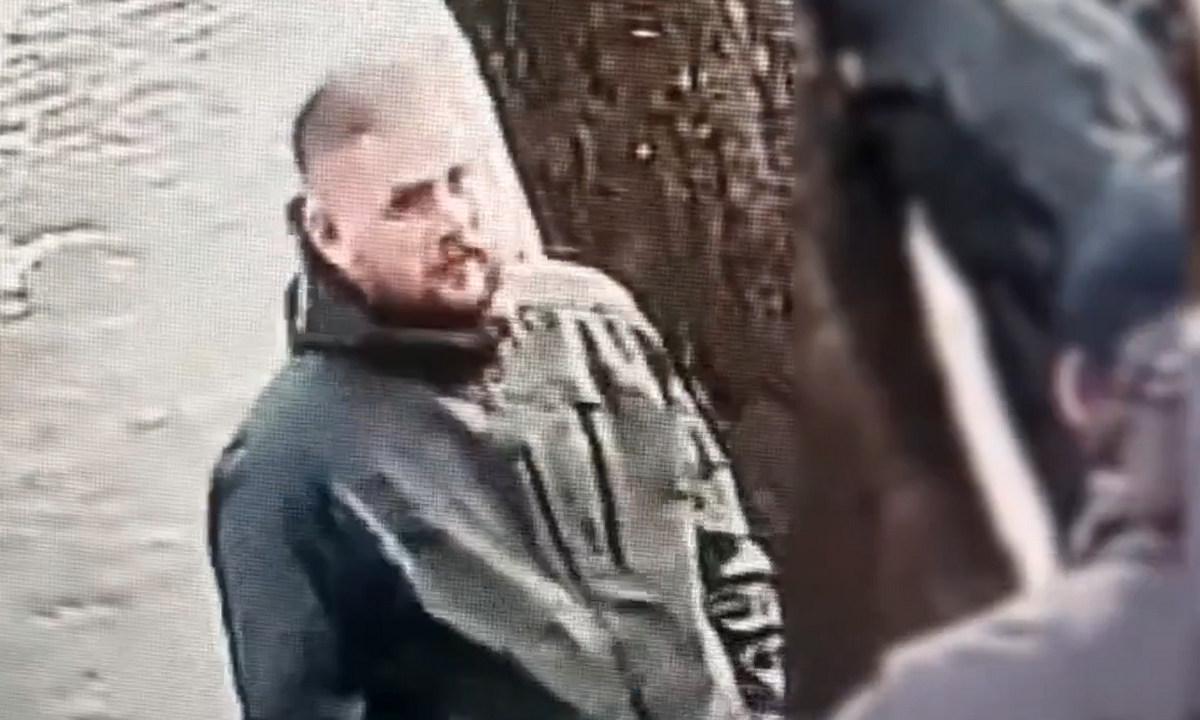 В Петрозаводске ищут агрессивного мужчину
