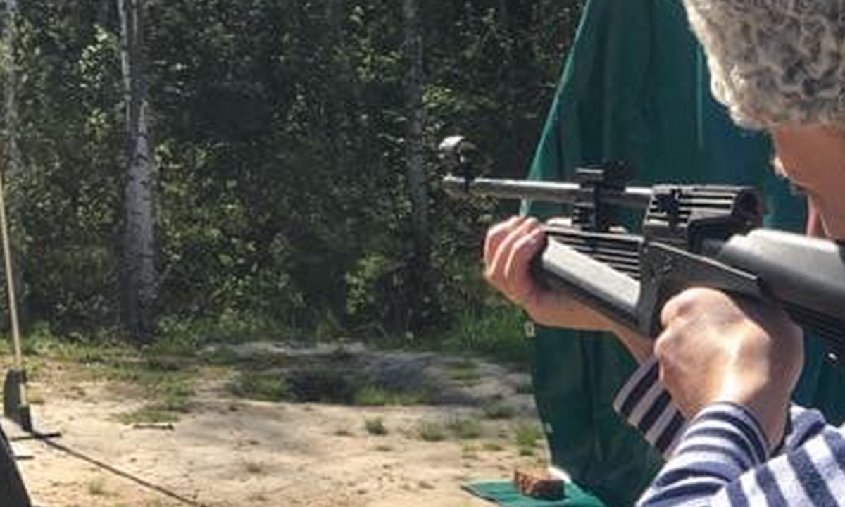 В Карелии мужчину обманули при покупке оружия