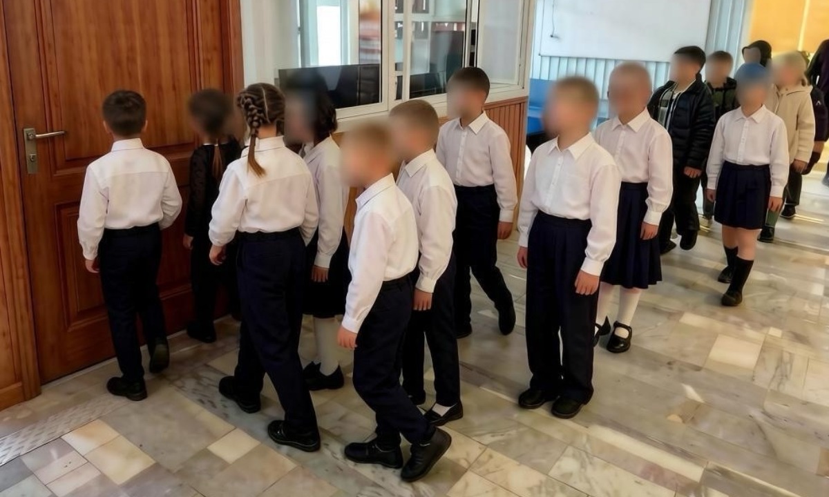 Объяснено, за что школы не могут брать деньги с родителей