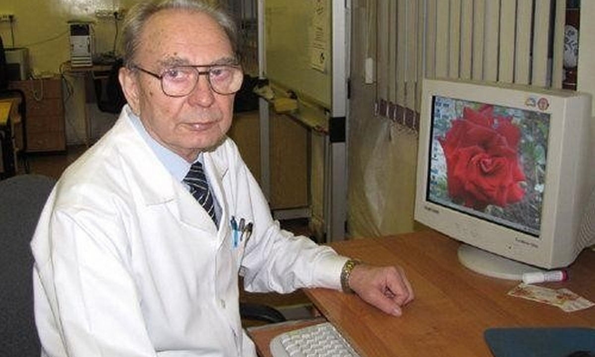 В Карелии легендарный врач уходит на пенсию: он отработал в медицине больше полувека