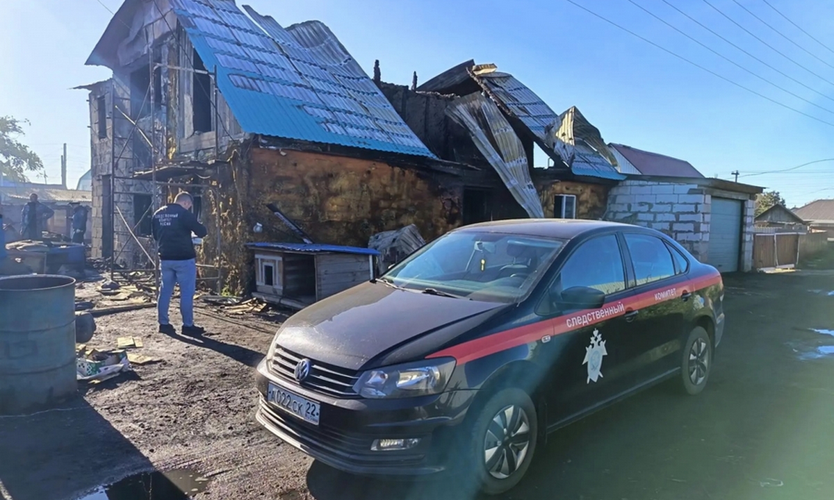 Женщина и трое ее детей погибли в собственном доме