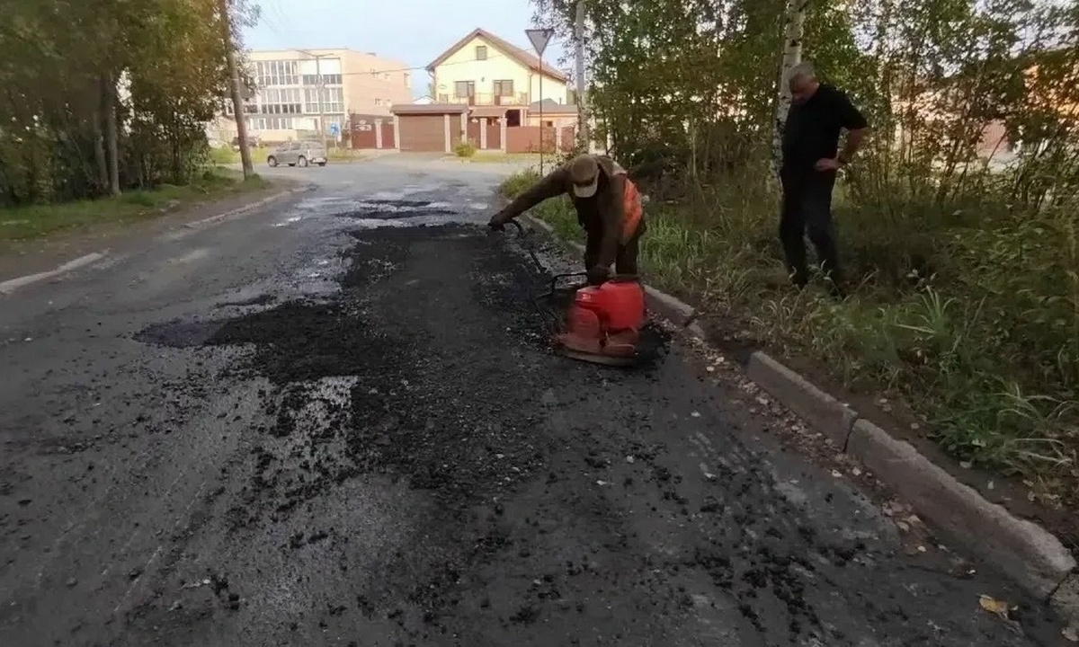 В Петрозаводске залатали ямы на дороге после жалобы ветерана СВО