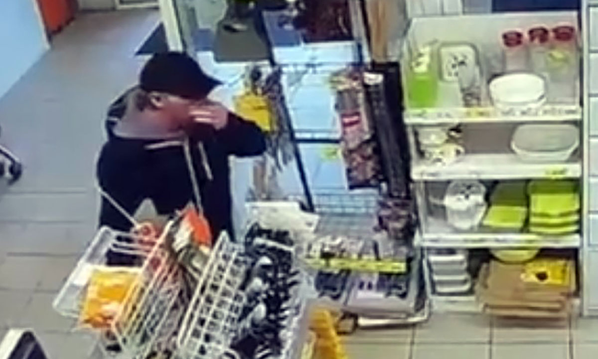 В Петрозаводске ищут мужчину, который похитил деньги