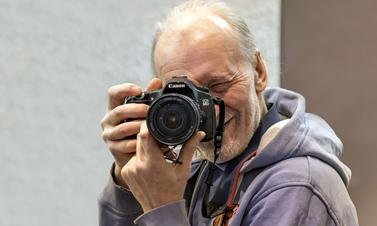 «Его все любили».  Умер известный карельский фотограф