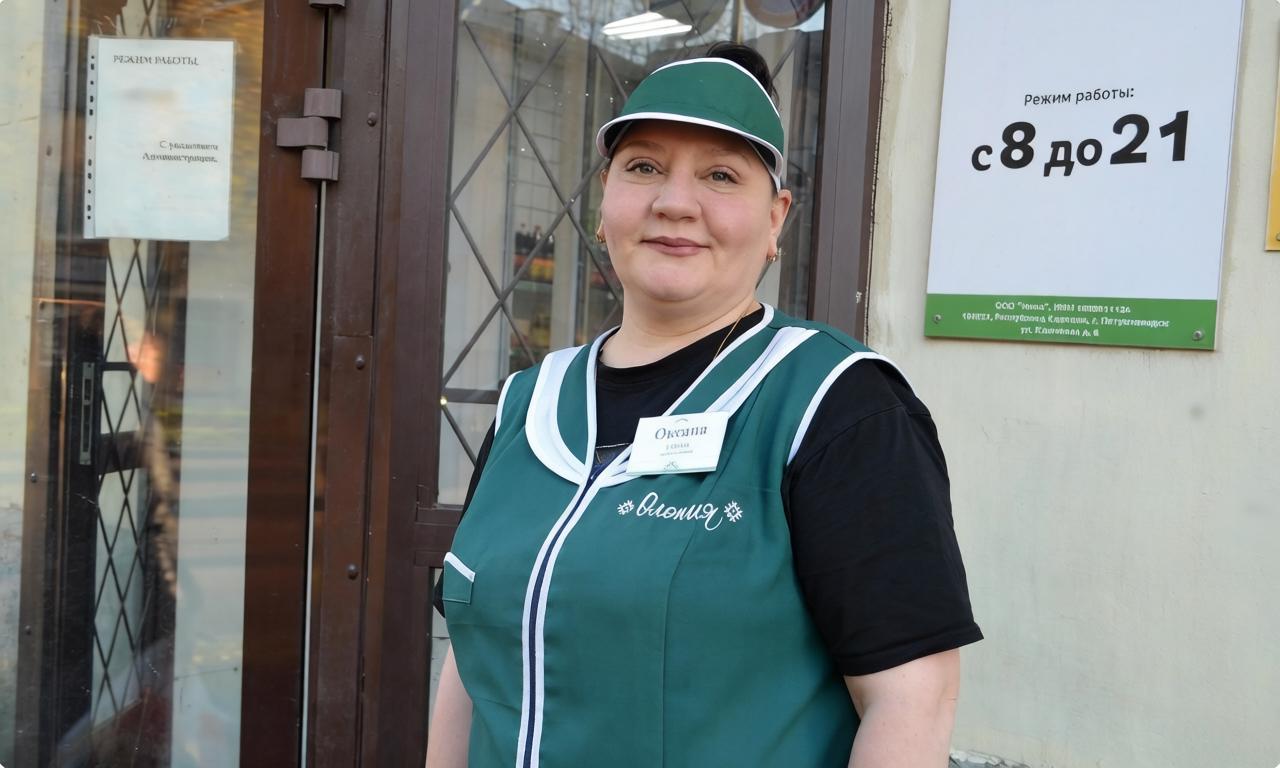 «Мое внутреннее состояние передается покупателю»: продавец «Олонии» рассказала, что в ее работе самое важное