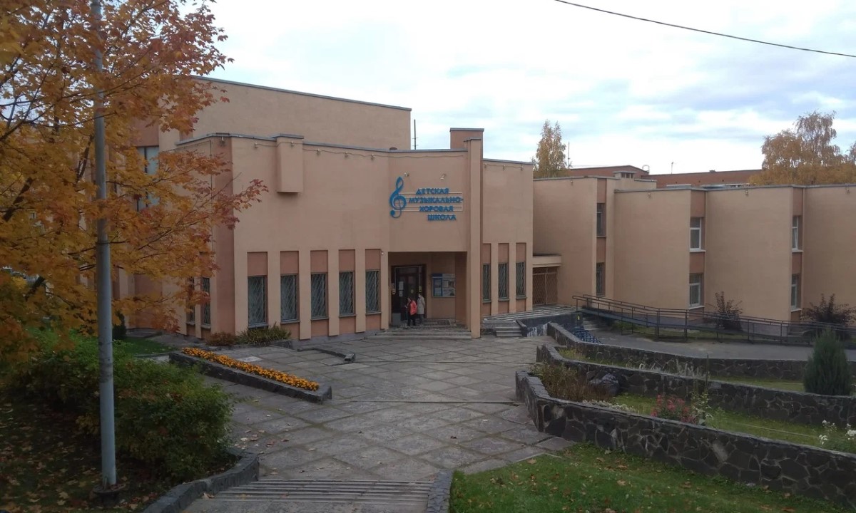 Школа в Петрозаводске закрылась на один день из-за серьезной аварии